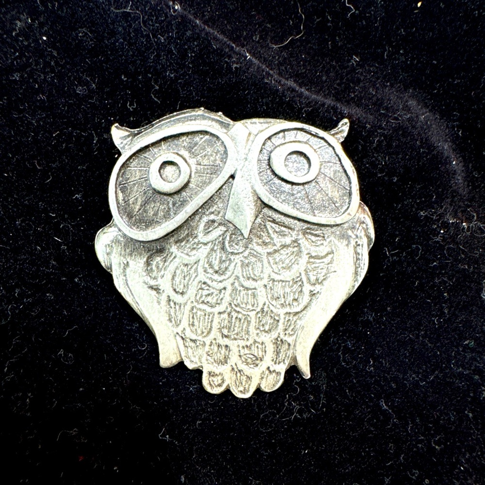 Vintage Metzke Pewter Owl Brooch